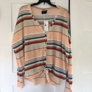 JoJo Thermal button up top